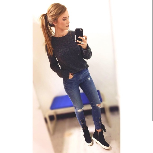 Meet your Posher, Ellie - Picture 2 of 3